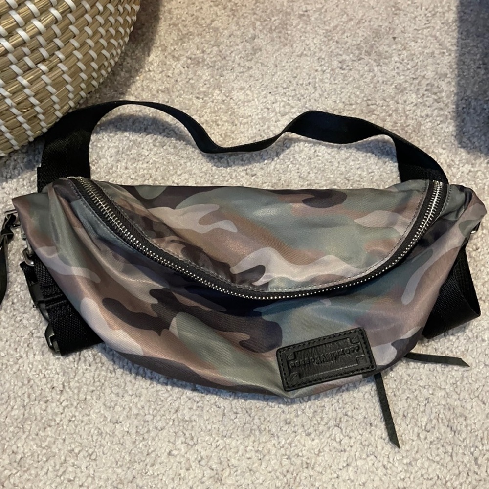 Women's Green Camo-print Nylon Belt Bag